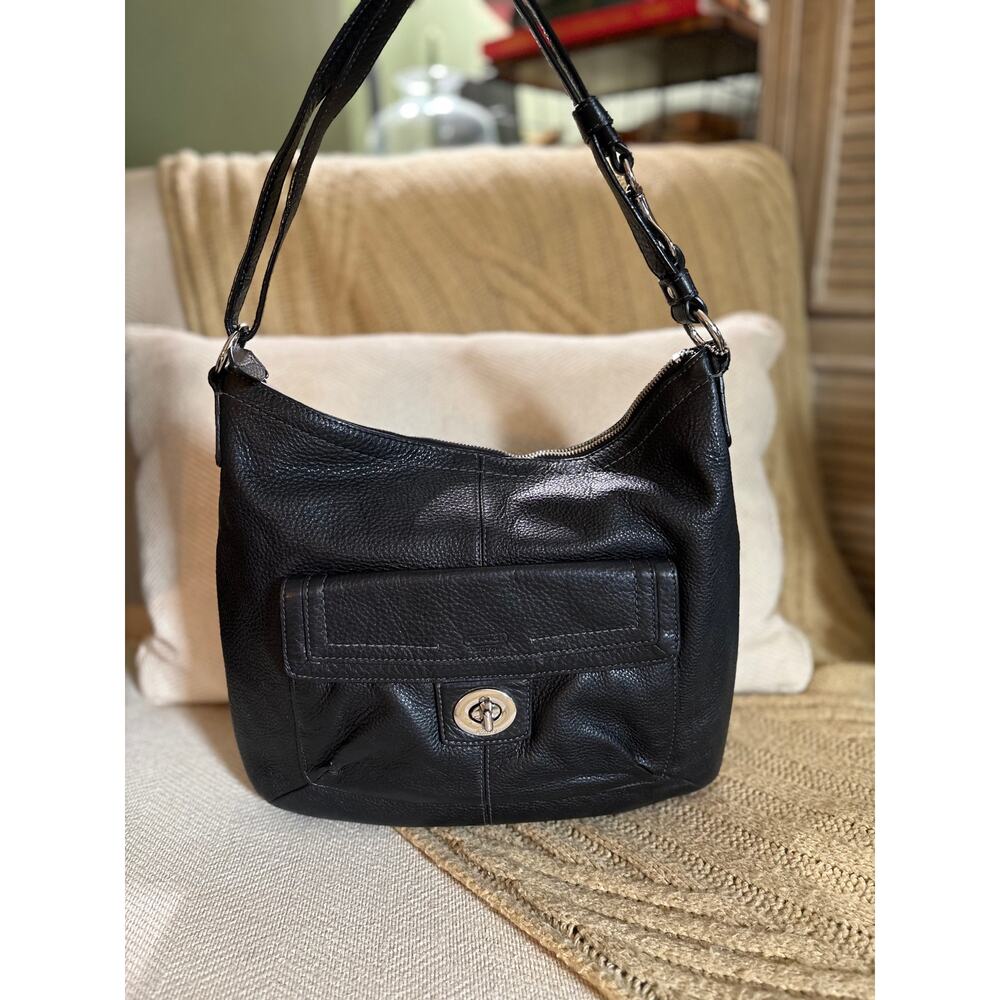 Vintage Coach Penelope - Black Pebbled Leather Shoulder Bag - F19045